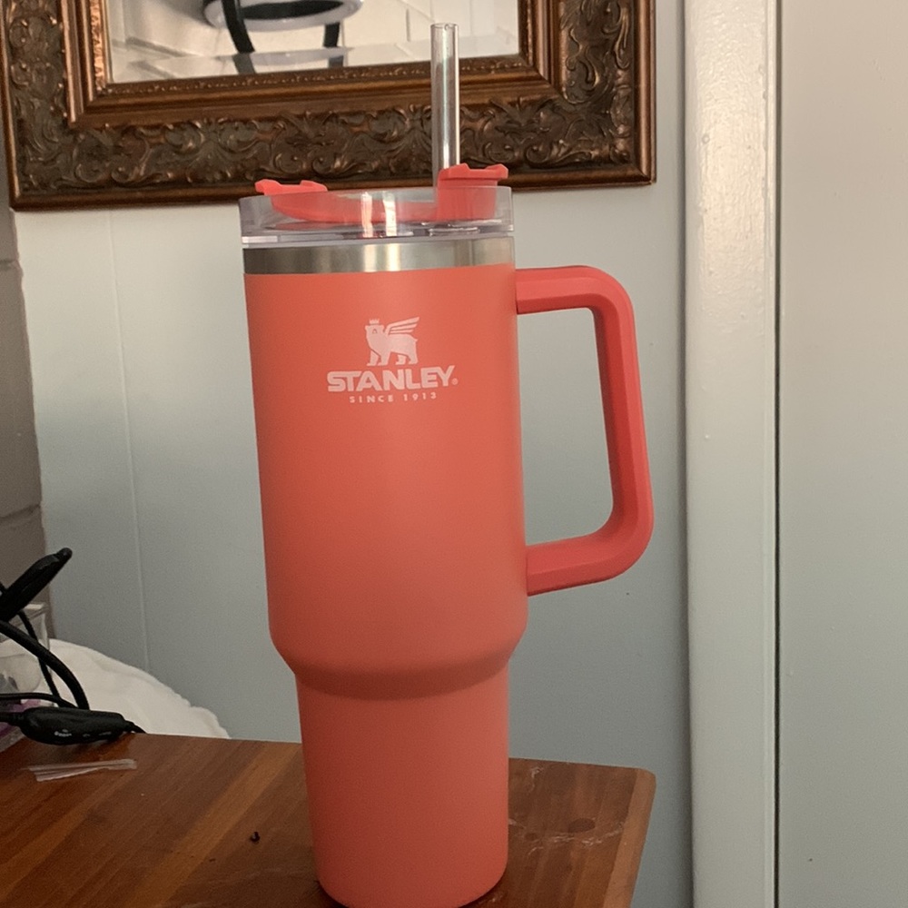 Stanley Adventure Quencher 40oz Grapefruit
